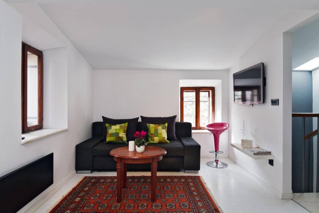 Ferienhaus Boutique Old Town House Karkovich